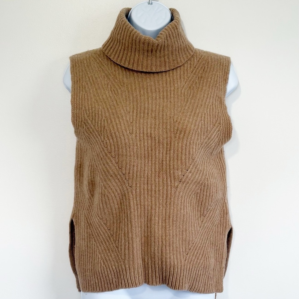 MADEWELL Knit Sleeveless Merino Wool Turtleneck Sweater in Tan XS